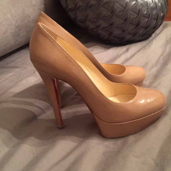 Christian Louboutin - Picture 3 of 5